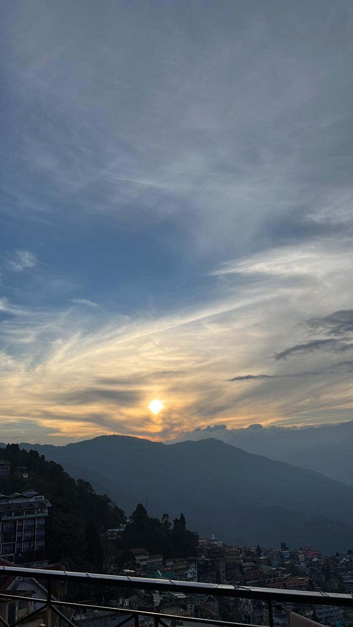 Eagle'S Nest Homestay ダージリン エクステリア 写真